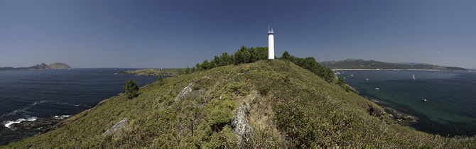 FARO DE PUNTA SUBRIDO