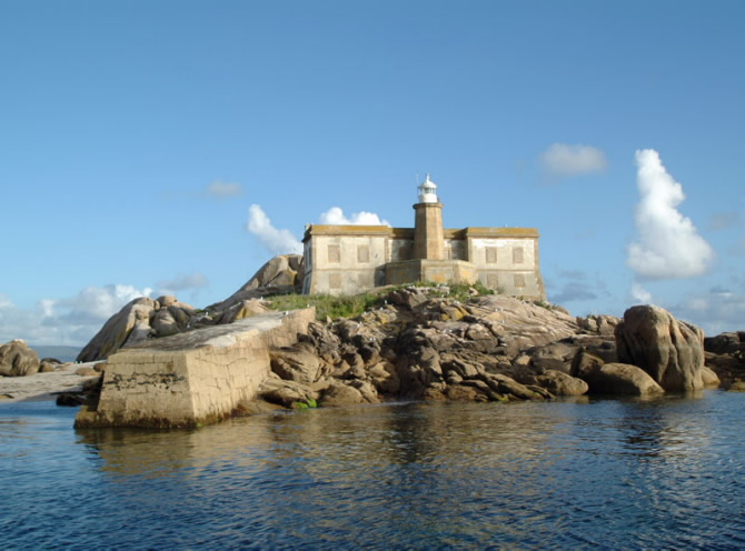 FARO DA ILLA LOBEIRA