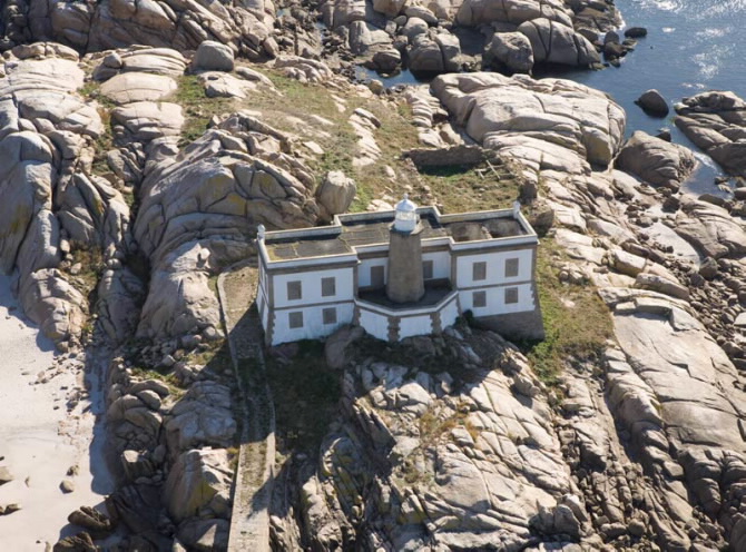 FARO DA ILLA LOBEIRA