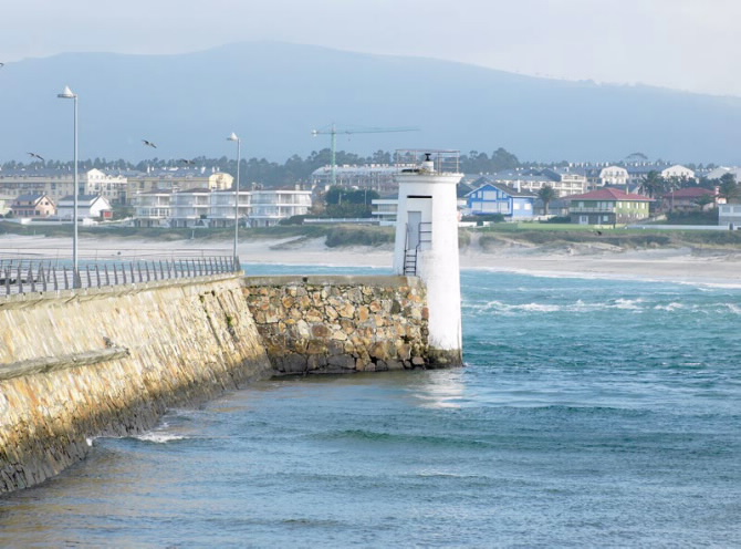 FARO DEL ESPIGÓN DE FOZ