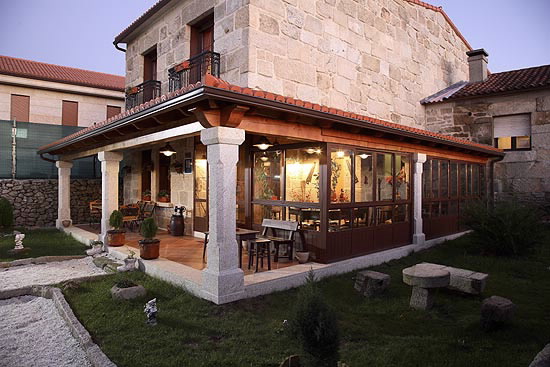 HOTEL RÚSTICO EIRADO DO PINO