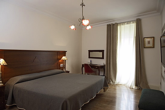 PAZO DE ORBÁN E SANGRO