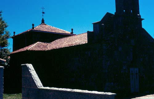 IGREXA PARROQUIAL DE SANTA MARÍA DE QUEIXAS