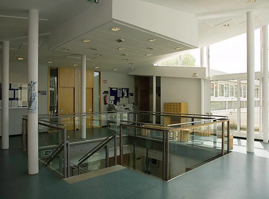 EDIFICIO DE ENFERMERÍA