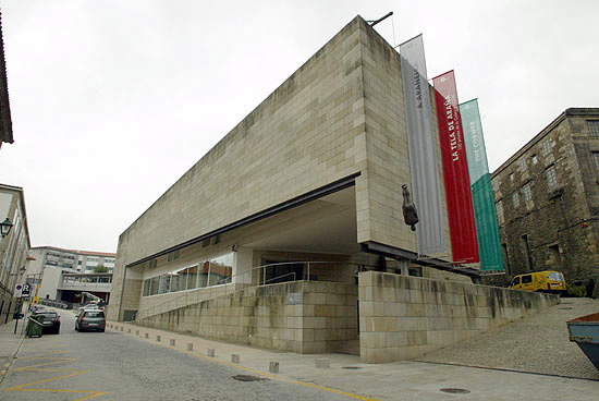 A CIDADE DE SANTIAGO DE COMPOSTELA