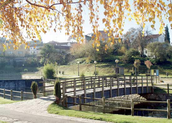PASEO FLUVIAL DO RÍO PONTIÑAS