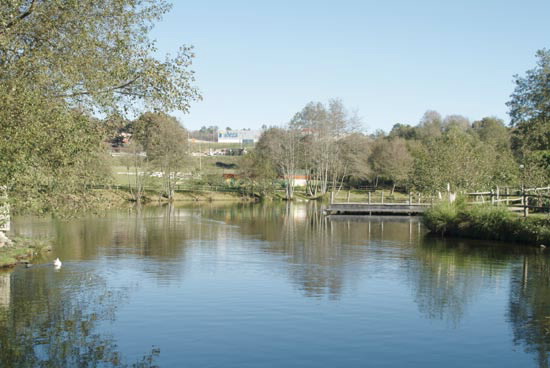 PASEO FLUVIAL DO RÍO PONTIÑAS