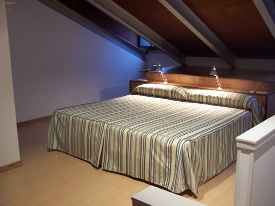 APARTHOTEL COLÓN TUY