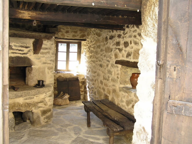 CASA RURAL OS TRINTAS