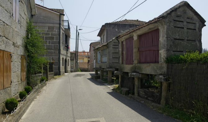 CASAS MARIÑEIRAS EN VILARIÑO - O HÍO