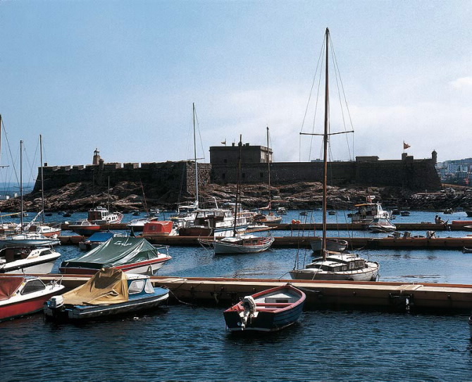 FARO CASTELO DE SAN ANTÓN