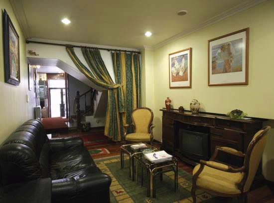 NEST STYLE HOTEL EL CAMINO