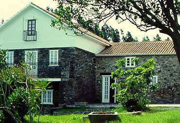 CASA ANTIGUA DE MOSENDE