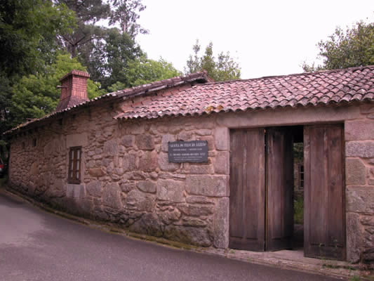 ABADÍA DO PELOURO AXEITO