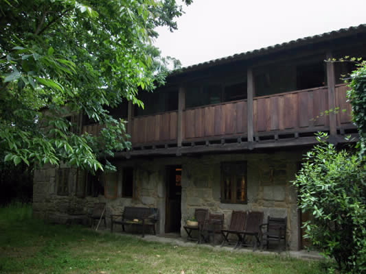 ABADÍA DO PELOURO AXEITO