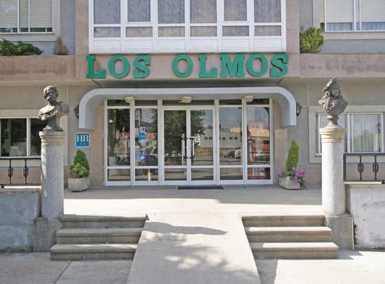 LOS OLMOS