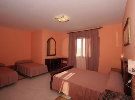 HOTEL PLAYA DE LAS CATEDRALES, S.L