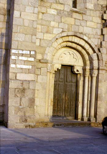 IGREXA DE SAN SALVADOR DE BERGONDO