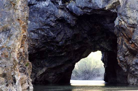 TÚNEL DE MONTEFURADO