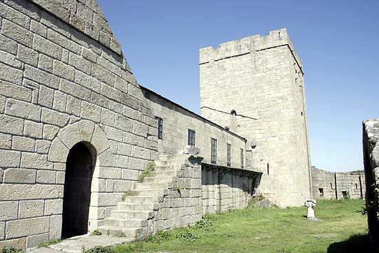 FORTALEZA DO CASTRO DE CALDELAS