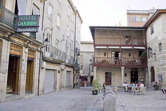 PRAZA EIRONCIÑO DOS CABALEIROS