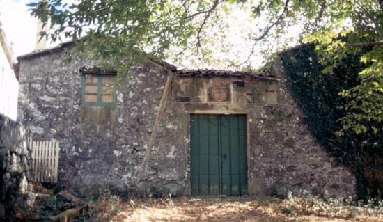 RECTORAL DE SAN MIGUEL DE BUCIÑOS