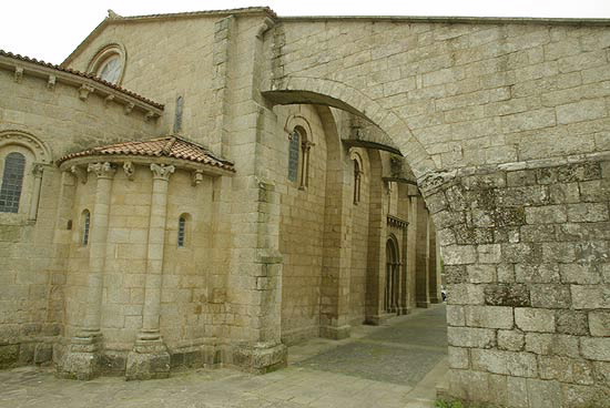 IGREXA DE SANTA MARÍA A MAIOR E REAL DE SAR
