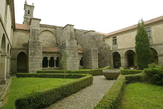 IGREXA DE SANTA MARÍA A MAIOR E REAL DE SAR