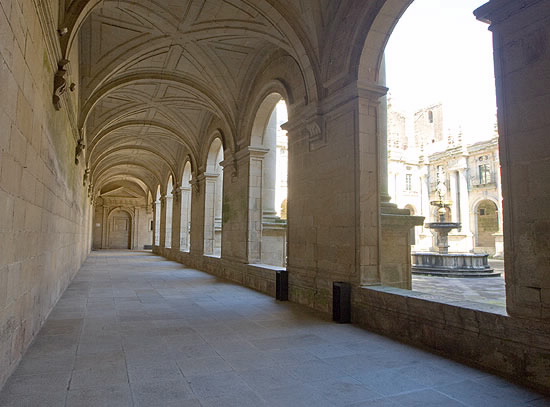 MOSTEIRO DE SAN MARTIÑO PINARIO