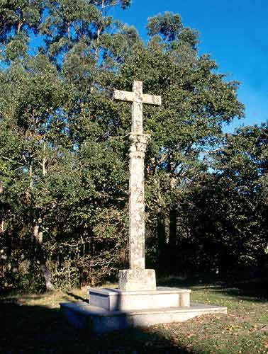 CRUCEIRO DA CAPELA DE O CASTRO