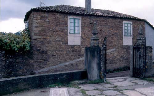 IGREXA PARROQUIAL DE SAN VICENZO DE BURRES