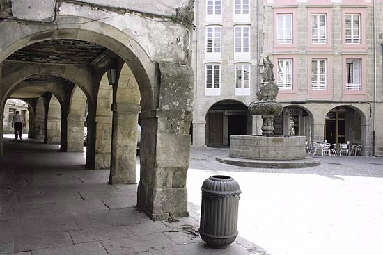 INTERIOR DA MURALLA DE LUGO