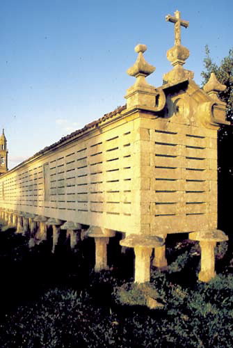 CONXUNTO DE HÓRREO E POMBAL DE CARNOTA