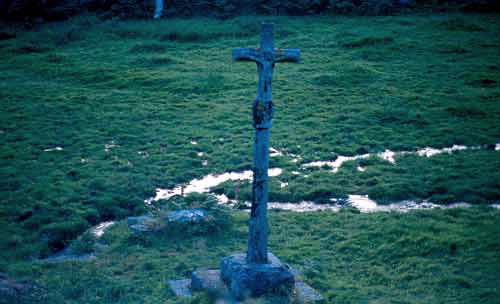 CRUCEIRO DA FONTE SANTA
