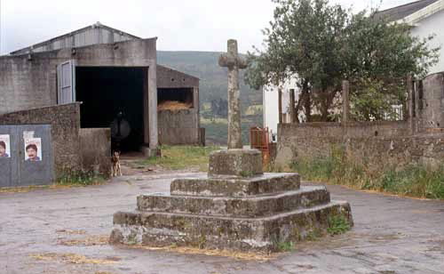 CRUCEIRO DE SANTIAGO DE OLVEIROA