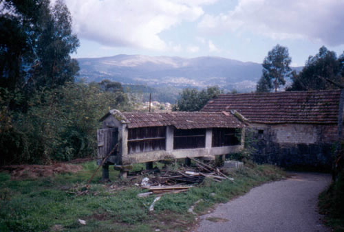 HÓRREO DE MOURENTÁN