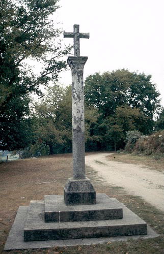 CRUCEIRO DE CARTELOS