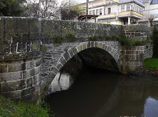 PONTE VELLA DAS CASCAS