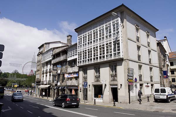 FOSO E TORRE DE SANTIAGO