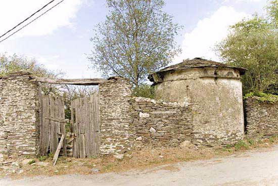 CASA GRANDE DE BELÓN