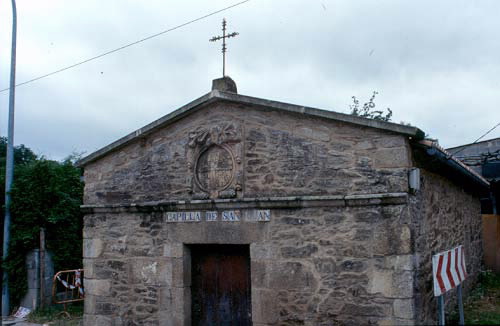 CAPELA DE SAN XOÁN DE SARANDÓNS