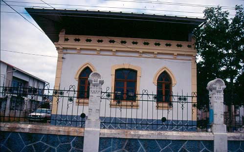 EDIFICIO ALIANZA ARENSANA