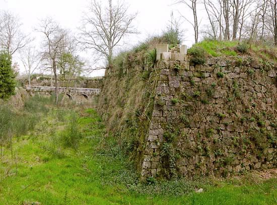 CASTELO E MURALLA DE GOIÁN