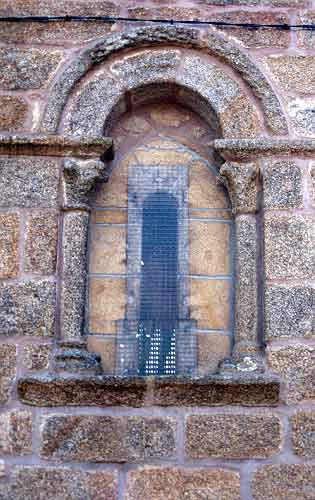 IGREXA PARROQUIAL DE SAN XULIÁN DE BEBA