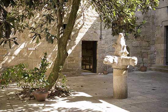 ANTIGO PAZO EPISCOPAL