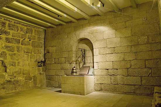 ANTIGO PAZO EPISCOPAL