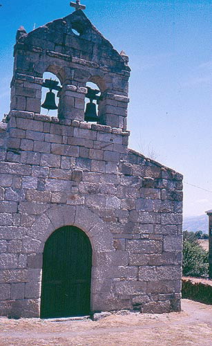 IGREXA DE SAN XOÁN DE ROBLIDO