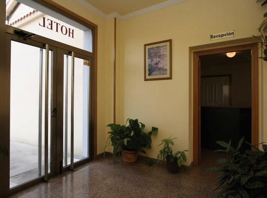 HOTEL BELLO