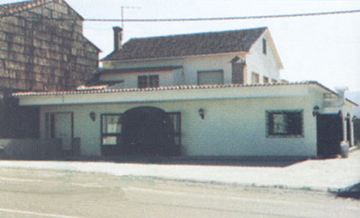 ASADOR TAPAREIA RAICES