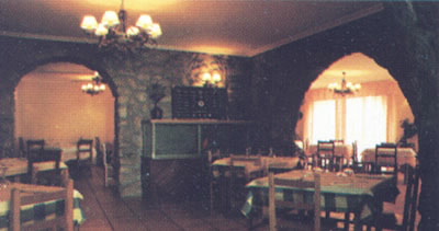 ASADOR TAPAREIA RAICES